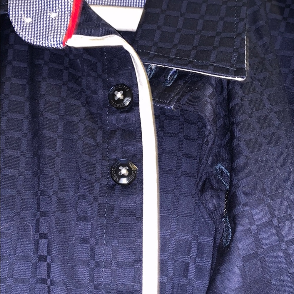 Shirt - Picture 5 of 6
